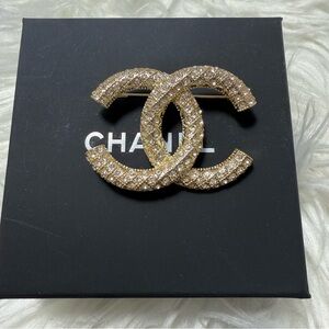 Chanel Brooch✨